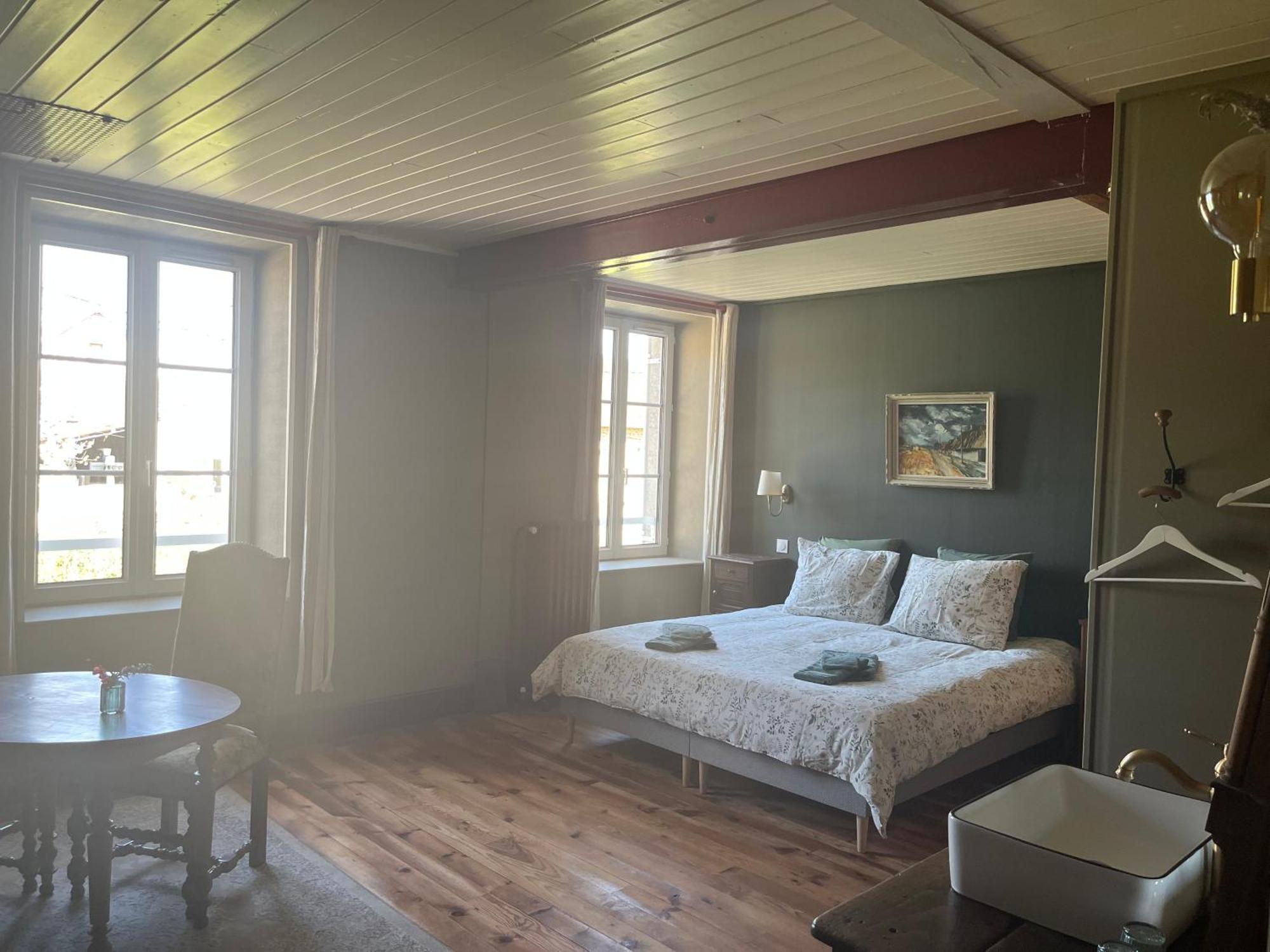 Saint-Symphorien-de-Marmagne Moulin De Maupoy B&B 외부 사진