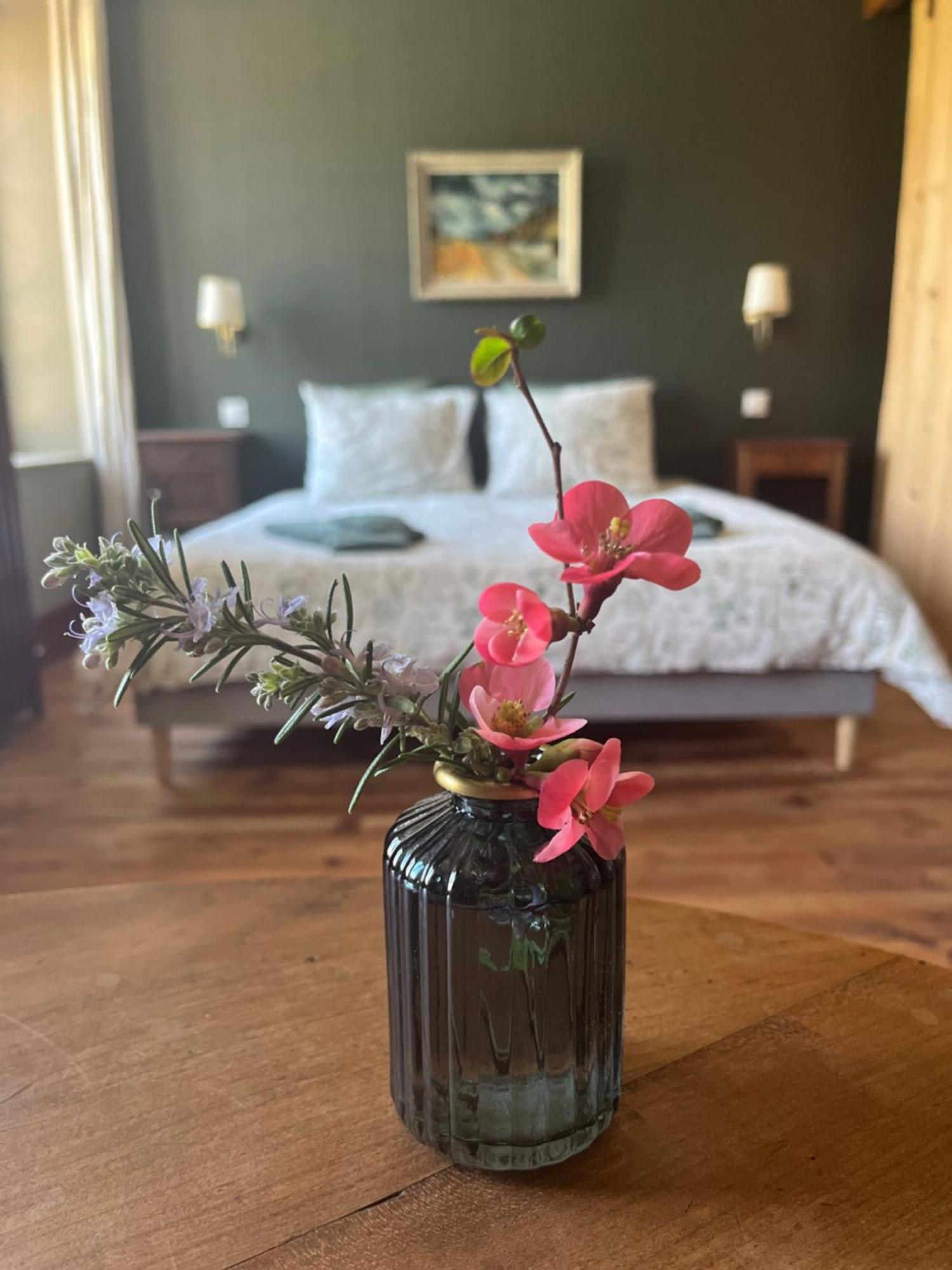 Saint-Symphorien-de-Marmagne Moulin De Maupoy B&B 외부 사진
