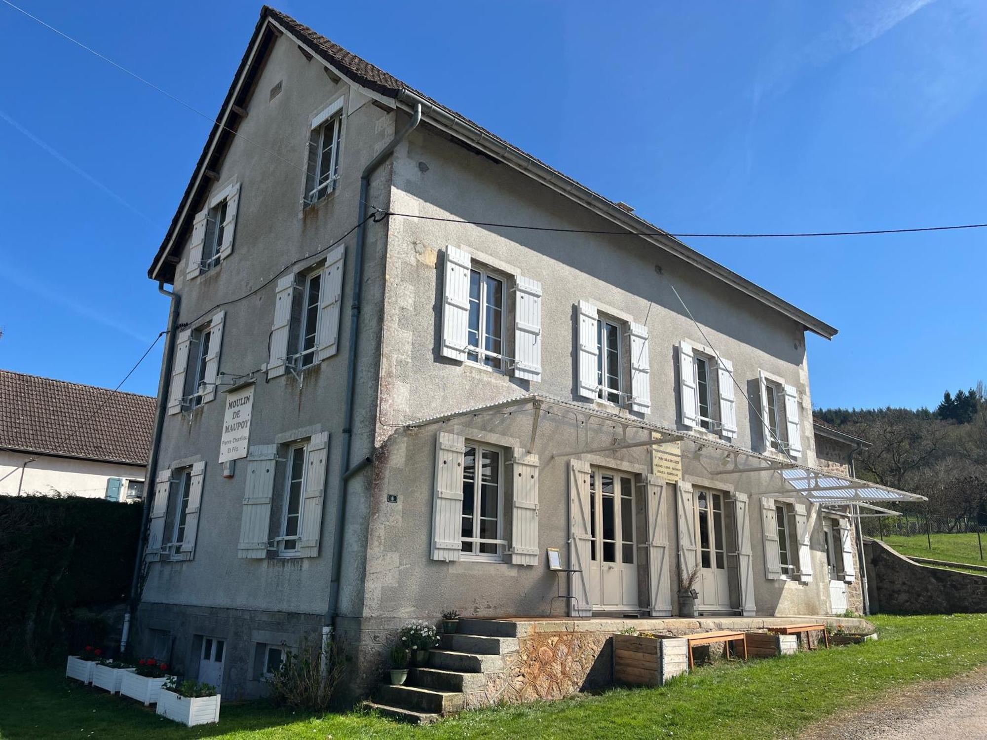 Saint-Symphorien-de-Marmagne Moulin De Maupoy B&B 외부 사진