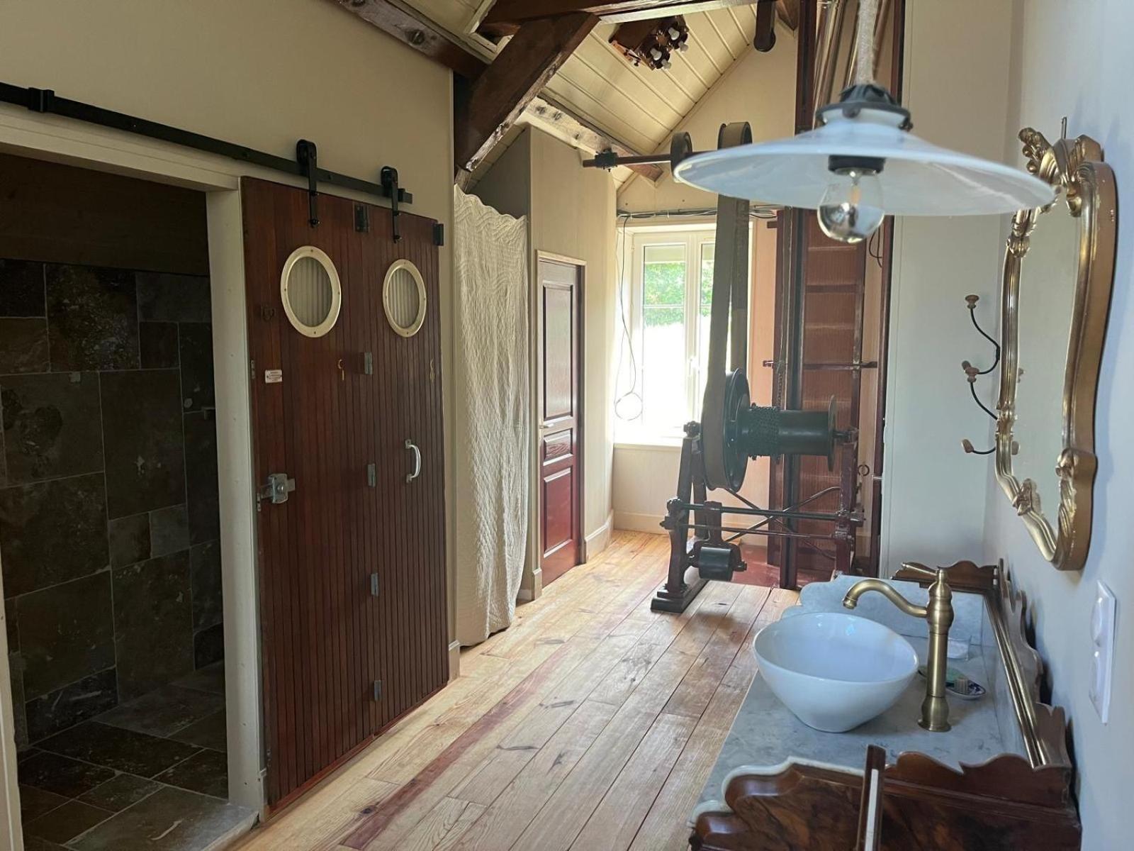 Saint-Symphorien-de-Marmagne Moulin De Maupoy B&B 외부 사진