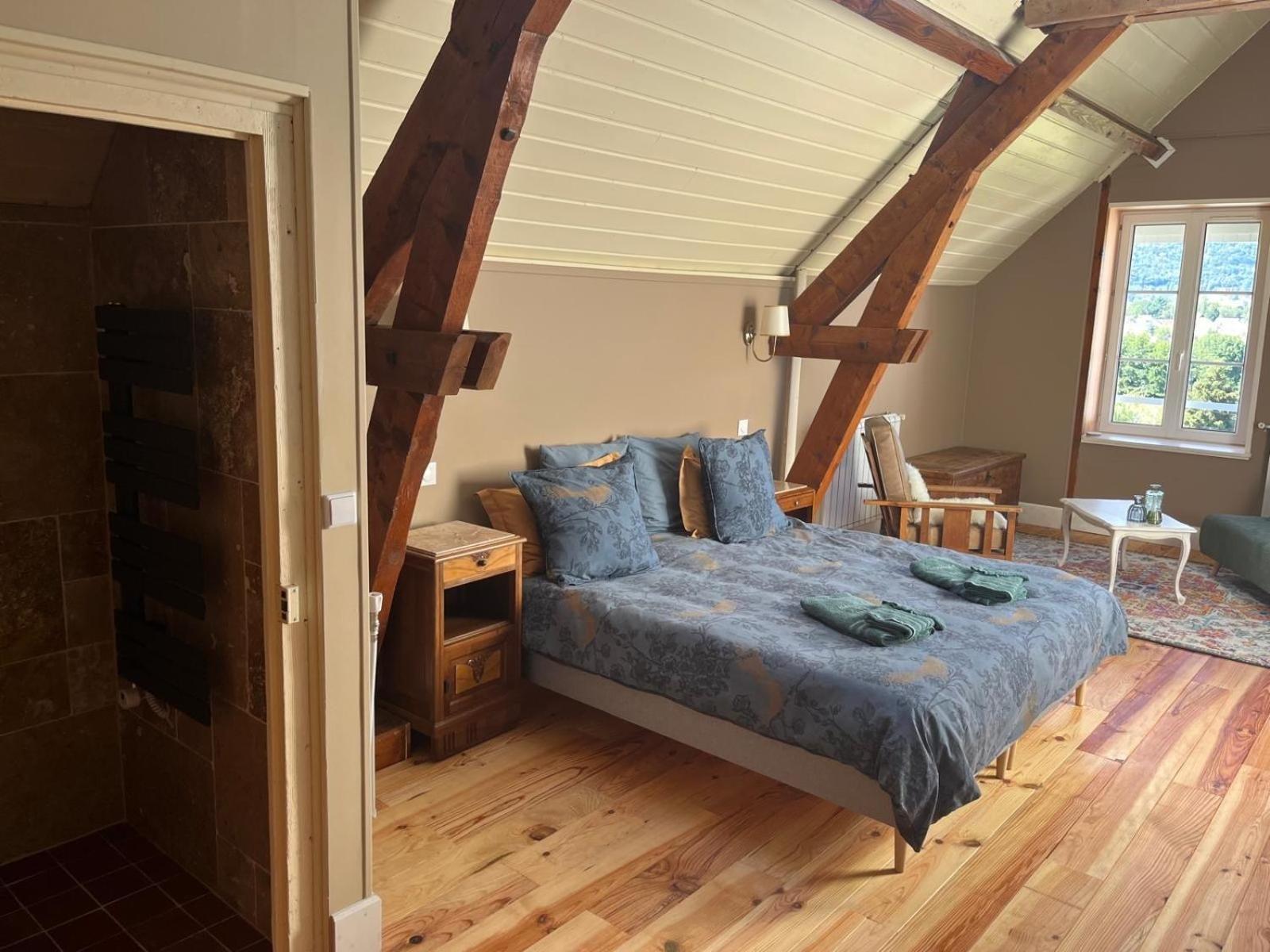 Saint-Symphorien-de-Marmagne Moulin De Maupoy B&B 외부 사진